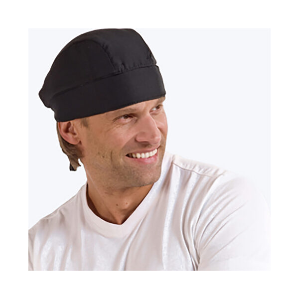 Man wears cooling bandana by E.COOLINE in color black