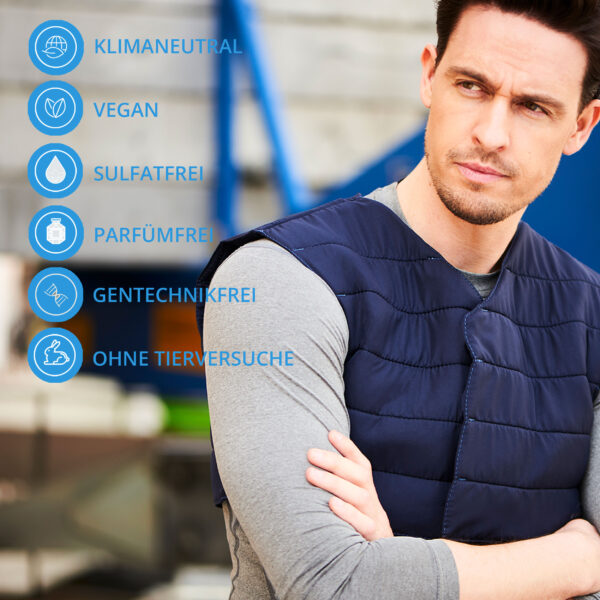 List of product advantages, man wears cooling vest from E.COOLINE in color blue