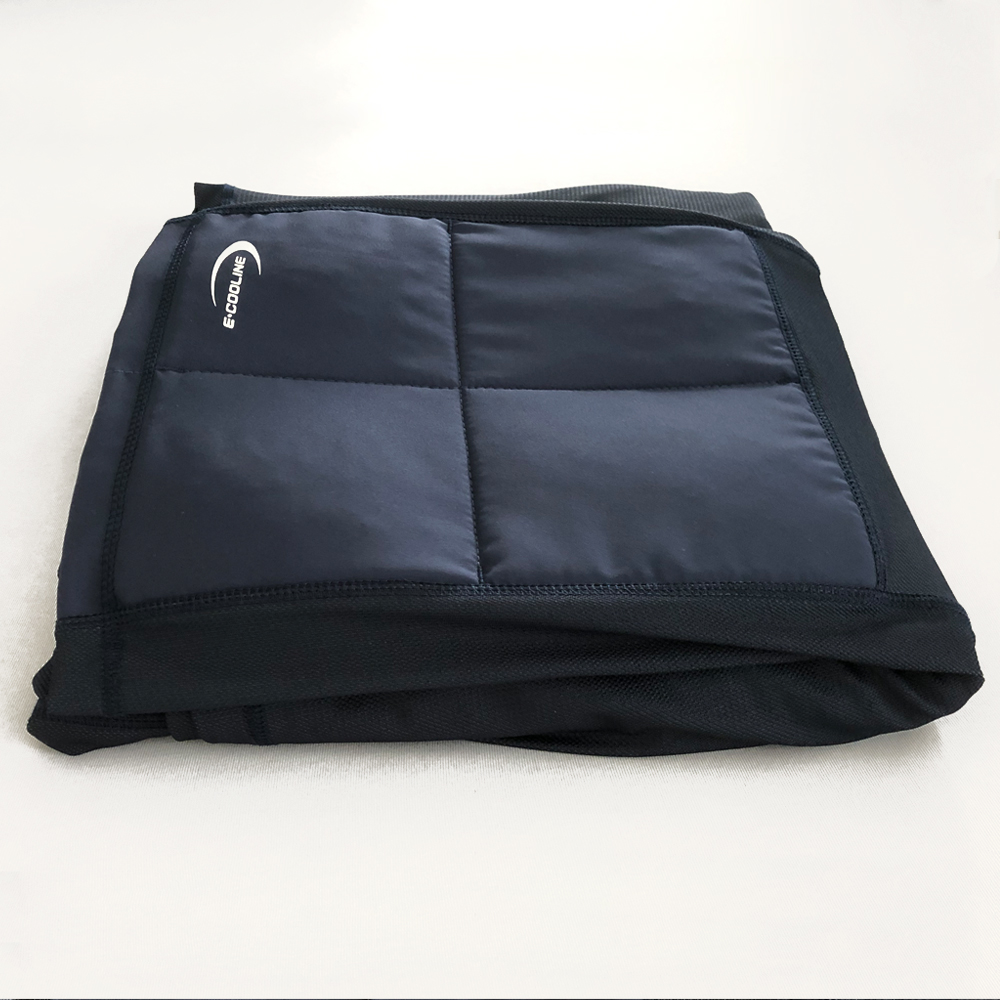 E.COOLINE cooling duvet in blue